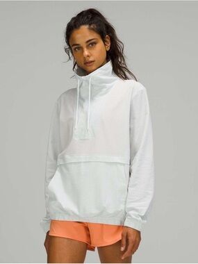 Lululemon Pack Light Pullover *Packable
Ocean Air